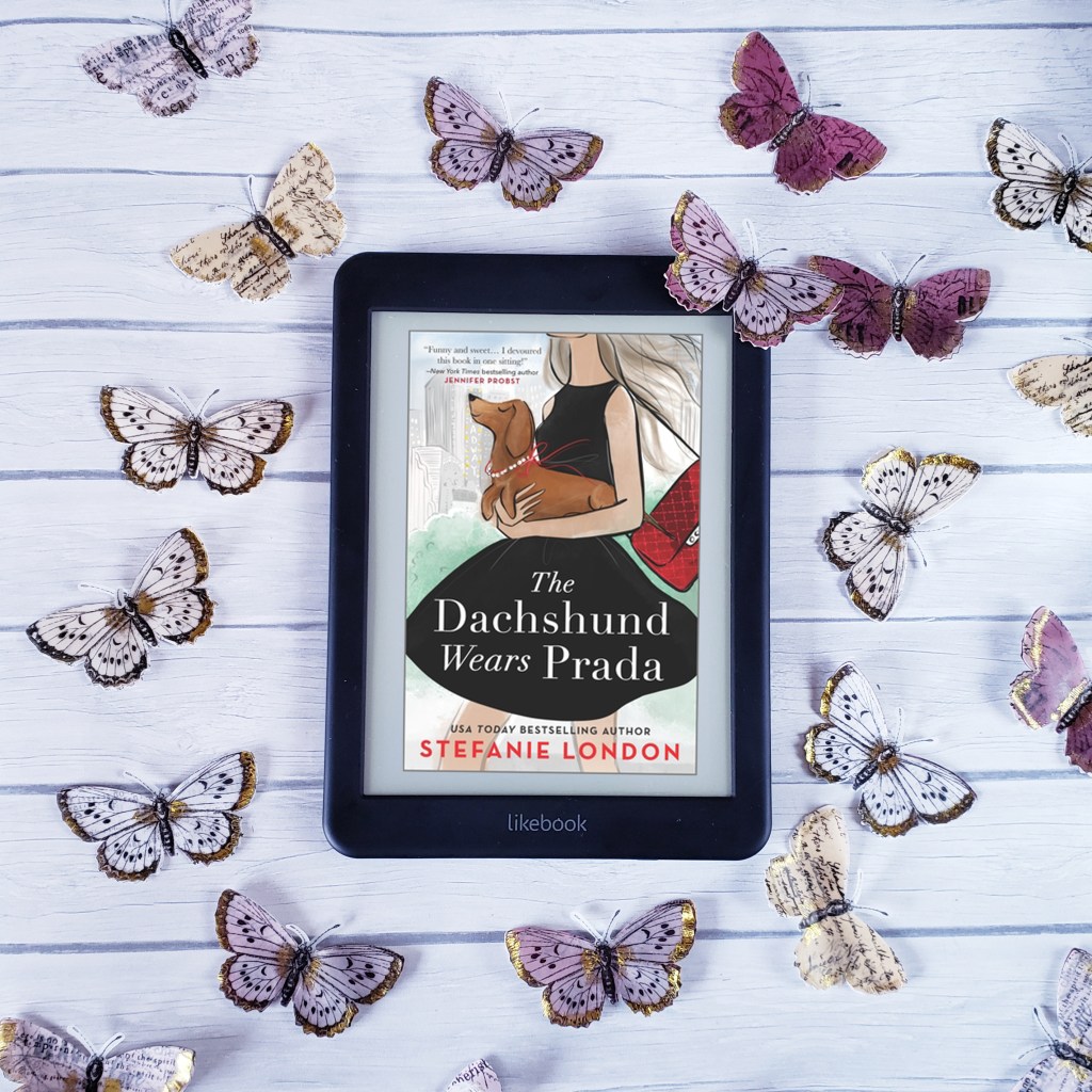 Review: The Dachshund Wears Prada by Stefanie&nbsp;London